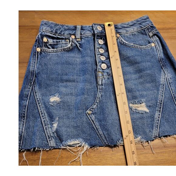 Free People Distressed Denim A-Line Mini Skirt – Size 25 | NWOT | Y2K Grunge - Picture 8 of 9